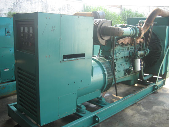 黎母山镇租赁发电机- 发电机碳刷磨损的原因是什么