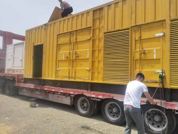 黎母山镇除了负载情况和发动机维护，还有哪些因素会影响 200kw 柴油发电机的油耗？