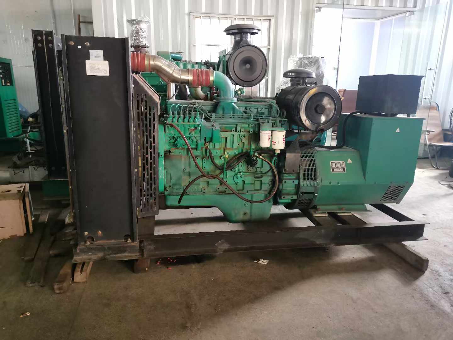 黎母山镇发电机租赁如何确定电缆的承载电流是否在安全范围内？