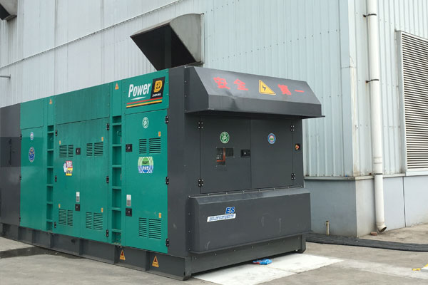 黎母山镇燃油滤清器的更换流程是怎样的？