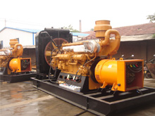 黎母山镇发电机组的频率规格是如何确定的？