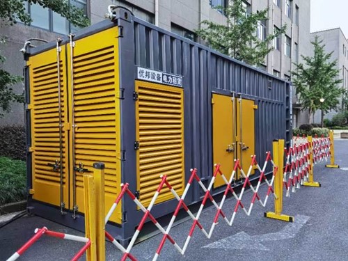 黎母山镇如何使用转速表检查发动机的转速？